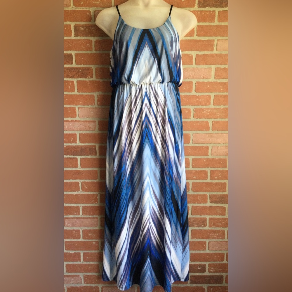 CHARLOTTE RUSSE maxi dress